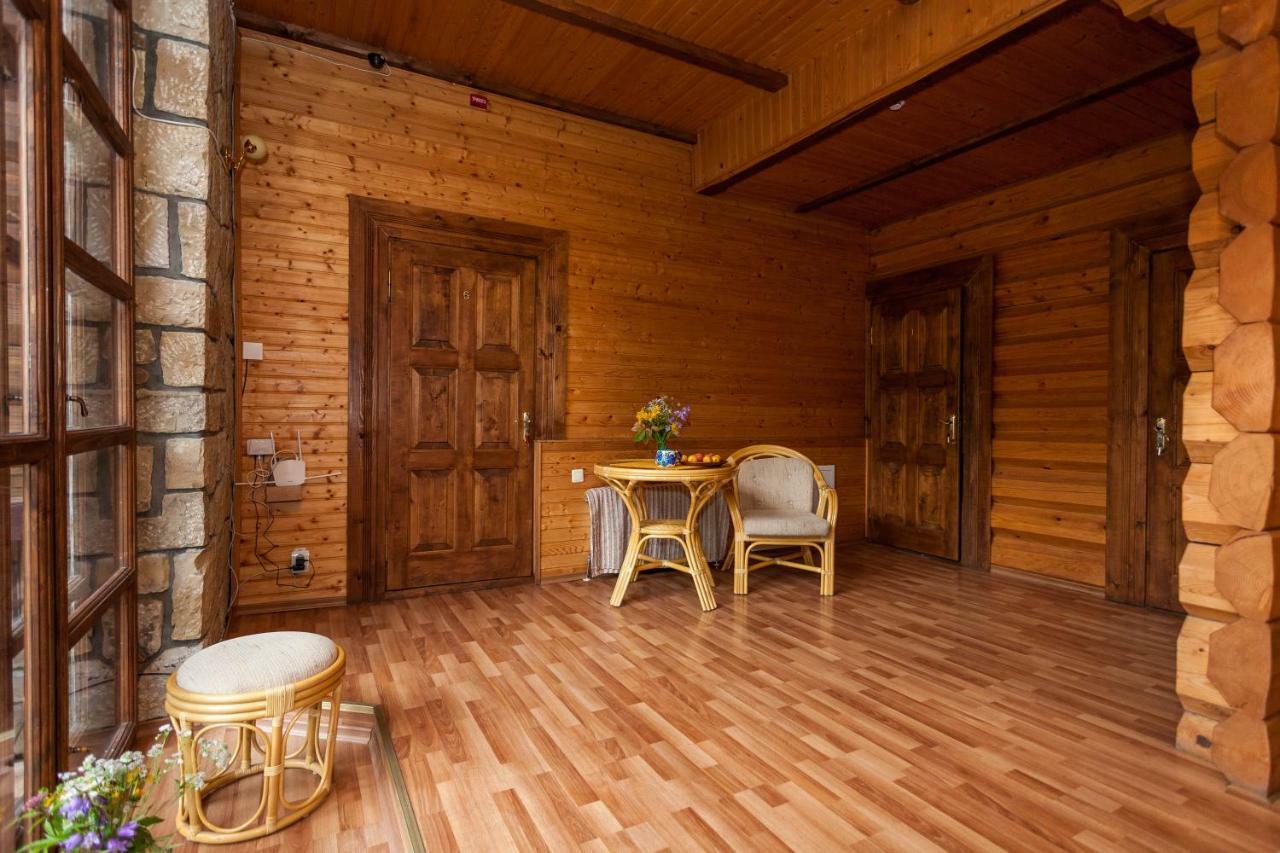 Альпина Hotel Yaremche Exterior foto